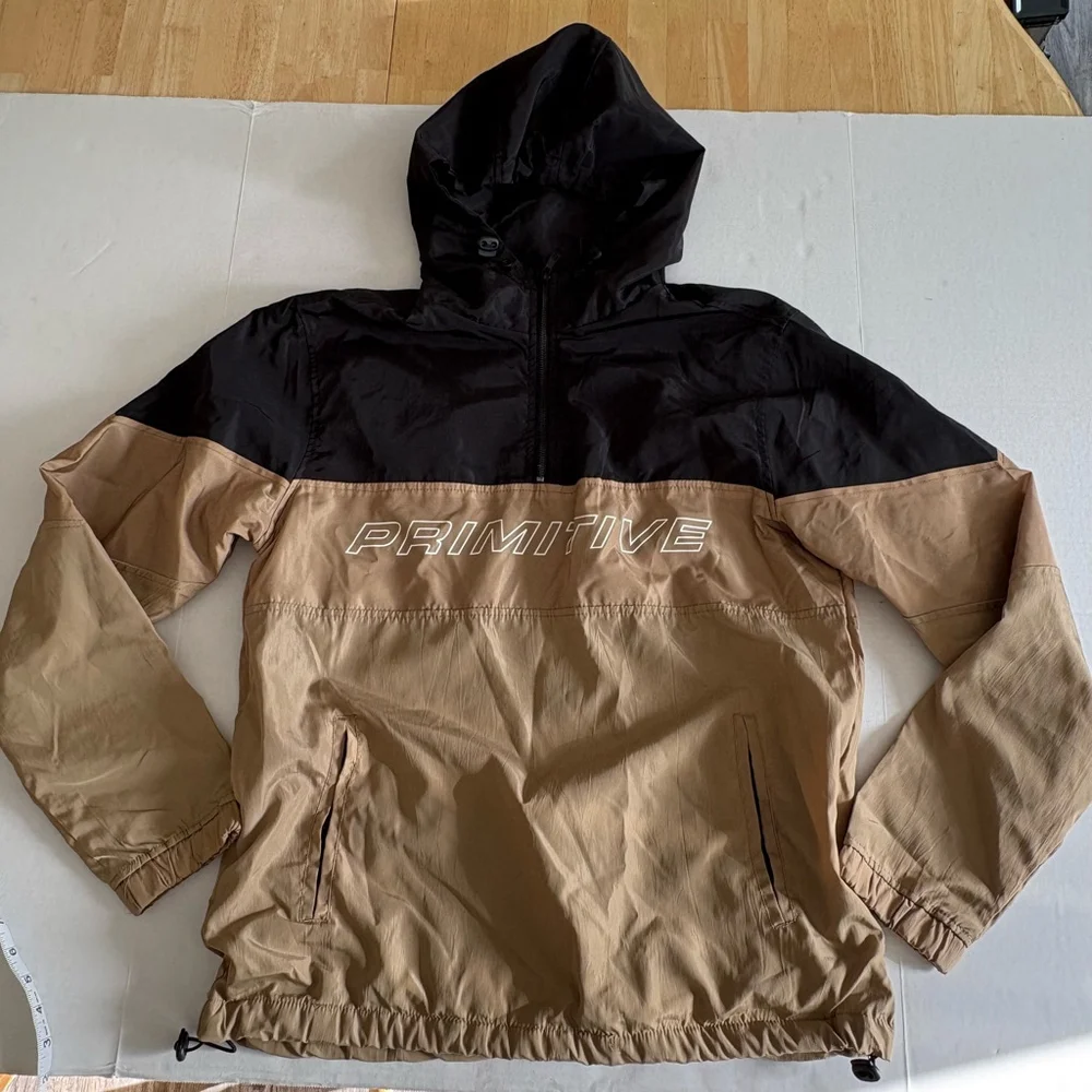 Men's Primitive Gold Pack Levels Anorak Jacket size medium gold black pullover